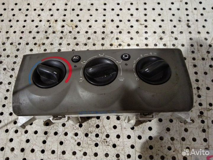 Блок управления печкой Renault Symbol 2 k4m