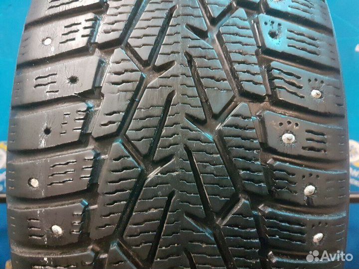 Nokian Tyres Hakkapeliitta 7 215/55 R17