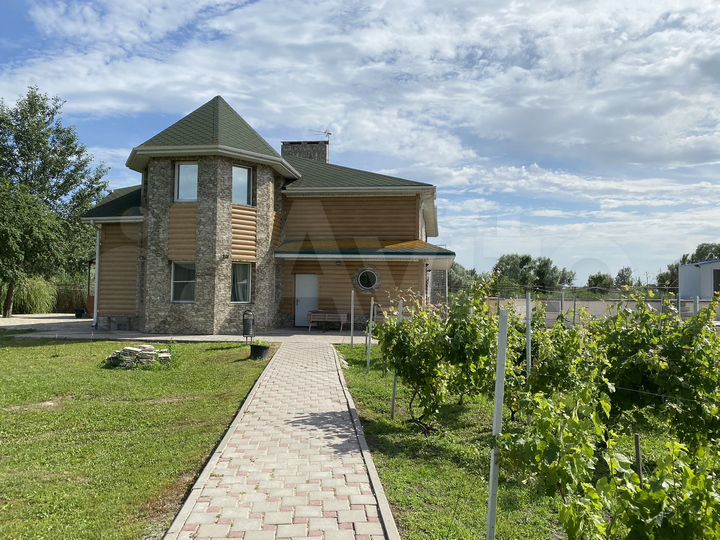 Гостиница, 900 м²