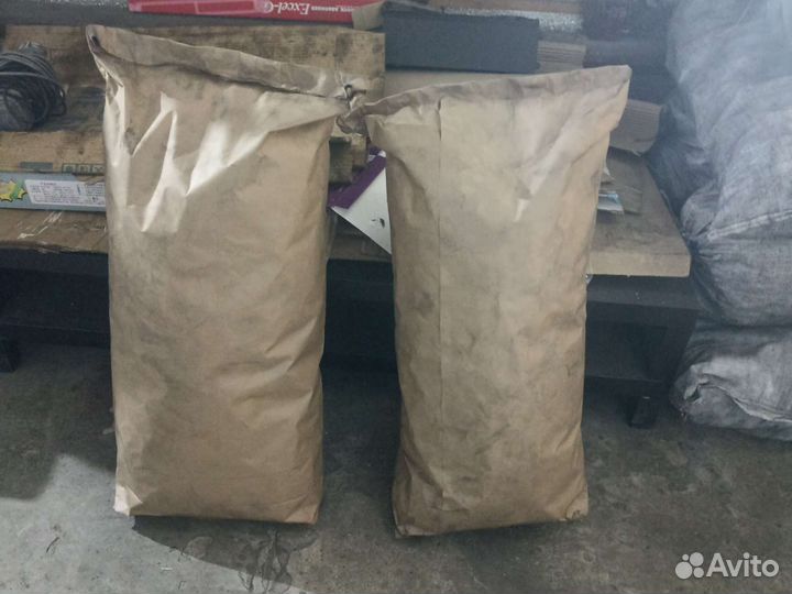 Уголь древесный в мешках