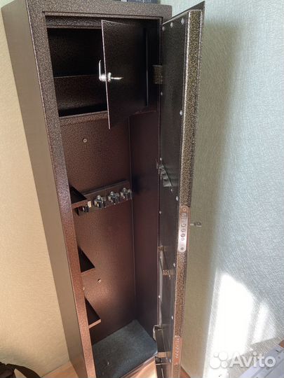 Оружейный сейф на 4 ствола