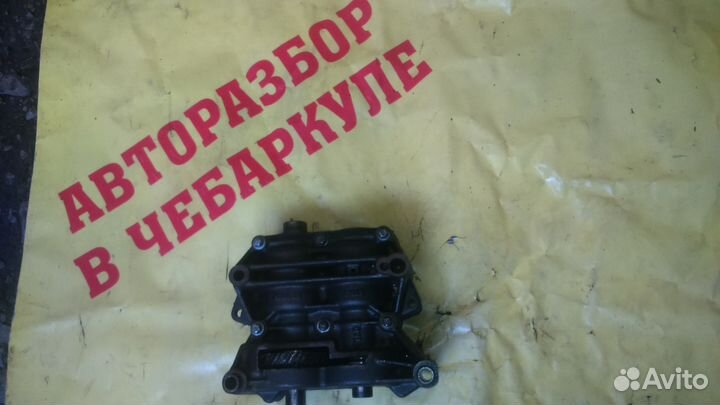 A6110100236 Вал балансирный Mercedes w211