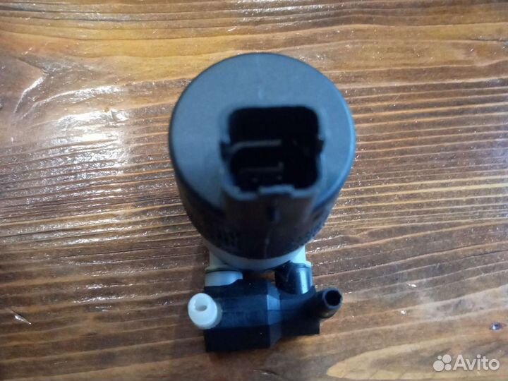 Моторчик (насос) омывателя стекла Dacia Logan I