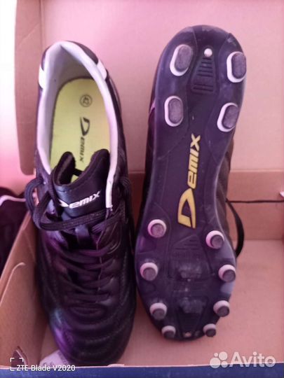 Бутсы, гетры и щитки