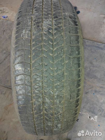 Bridgestone Dueler H/T 684II 265/65 R17