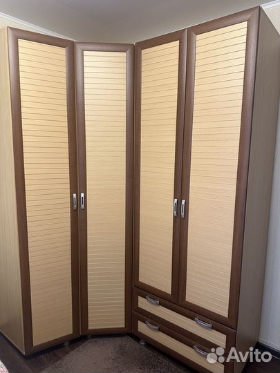 Спальный гарнитур