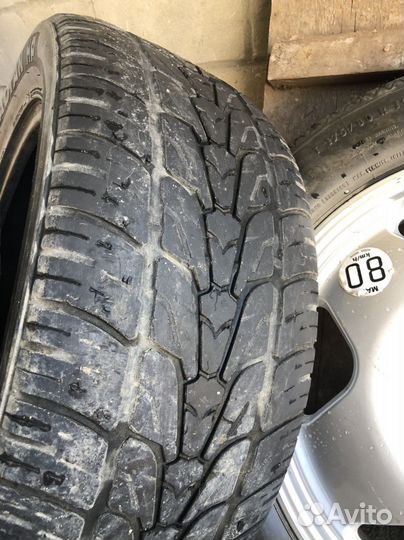 Bridgestone Blizzak LT 285/50 R20 19E