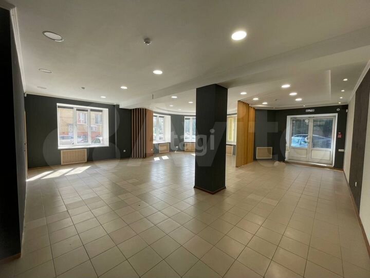 Сдам торговое помещение, 112.5 м²