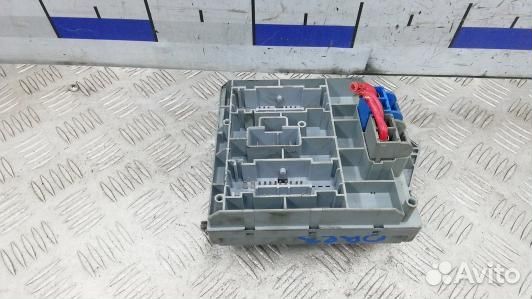 Блок предохранителей alfa romeo GT 1 (OBE03M101)