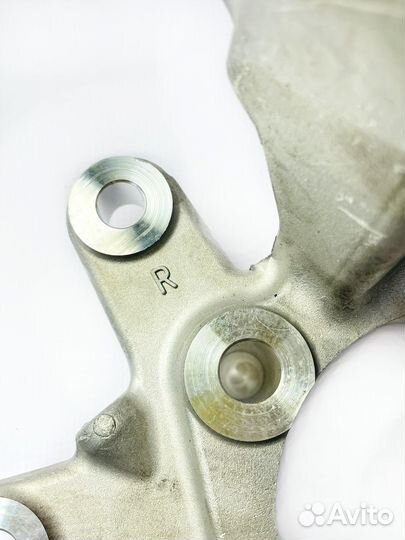 Задний правый поворотный кулак Ford Explorer 5