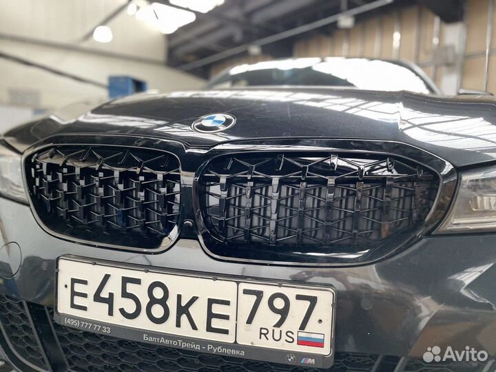 Ноздри Diamond глянец Bmw G20