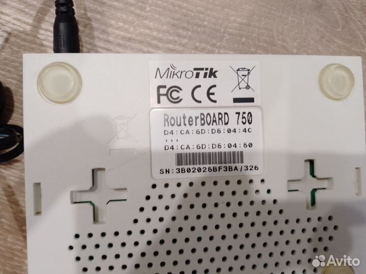 Роутер (маршрутизатор) Mikrotik Router Board 750