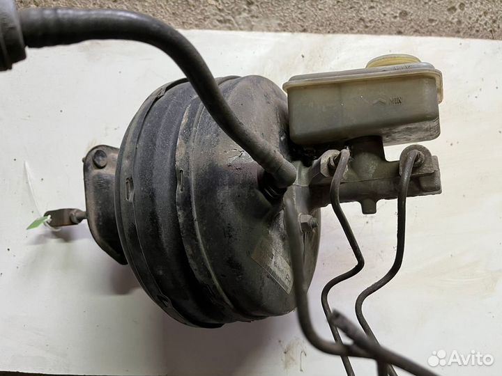 Главный тормозной цилиндр в сборе Opel Omega B