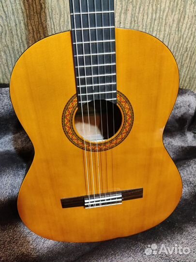 Классическая Гитара Yamaha C40