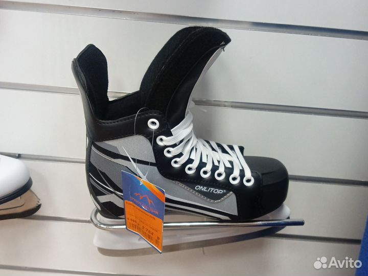 Коньки хоккейные размер 38