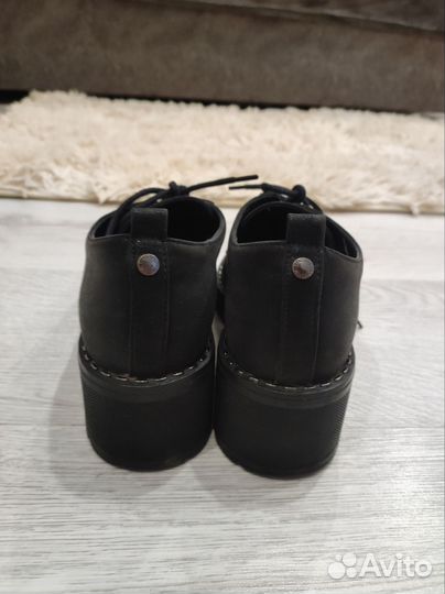 Полуботинки