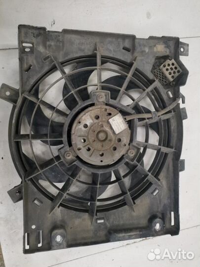 Вентилятор радиатора кондиционера Opel Astra