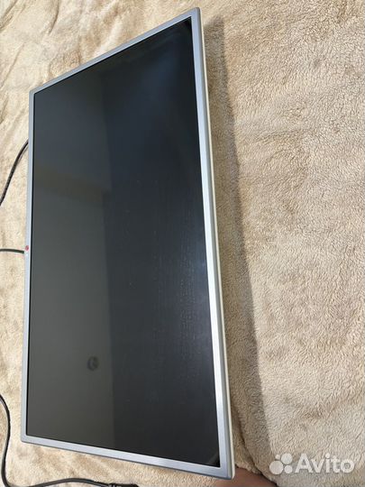 Телевизор LED LG 32LB570V
