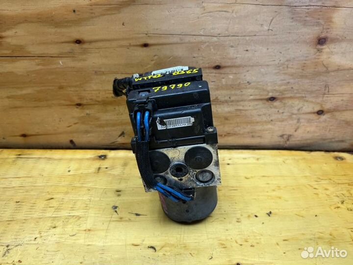 Блок ABS задний правый Nissan Primera WTP12 QR20DE