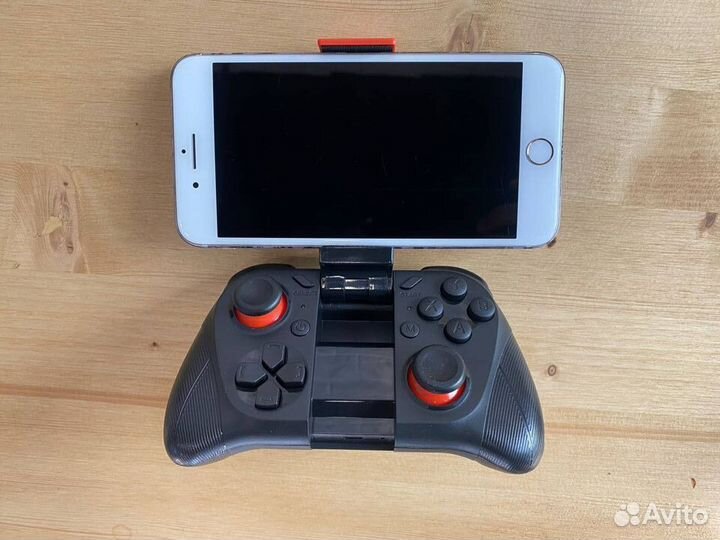 Геймпад Bluetooth для пк/смартфона Mocute 054