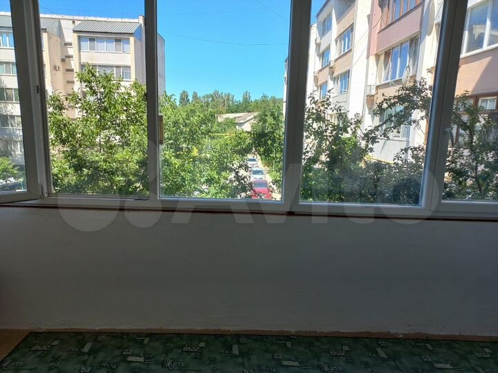 2-к. квартира, 76 м², 2/5 эт.