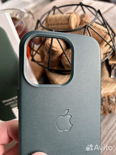 Чехол Зеленый iPhone 14 Pro Кожа