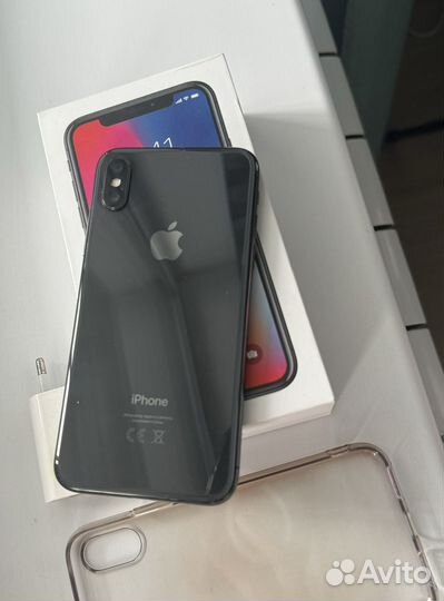 iPhone X, 64 ГБ