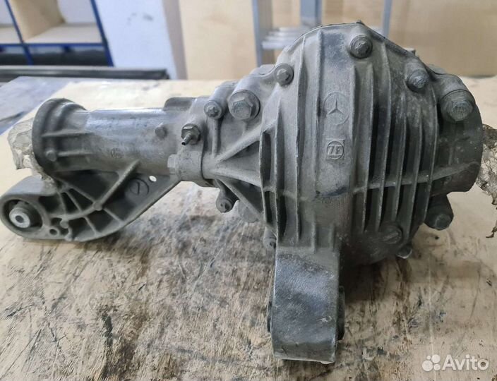 Передний редуктор 3.70 Mercedes W166