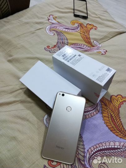 HONOR 8 Lite, 4/32 ГБ