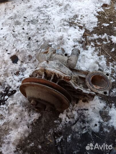 Помпа на ауди 80 Б2, пассат б2