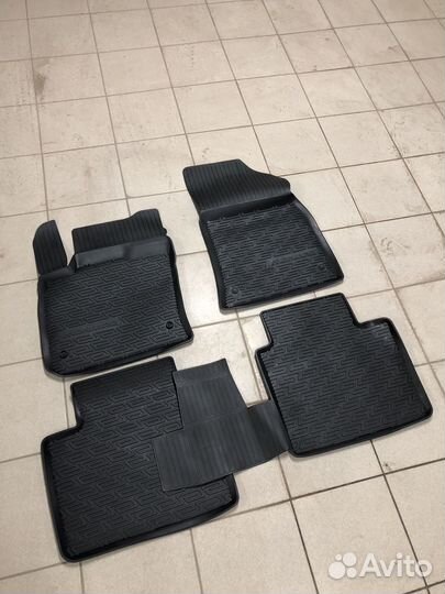 Коврики в салон Geely monjaro оригинал