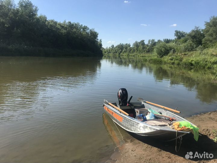 Лодка вельбот 33