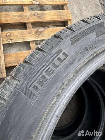 Pirelli Ice Zero 225/45 R18