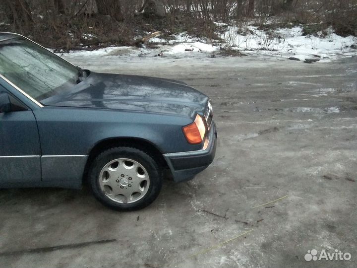 Mercedes-Benz W124 3.0 AT, 1988, 333 333 км