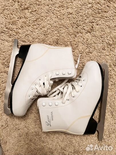 Коньки фигурные 38 размер новые