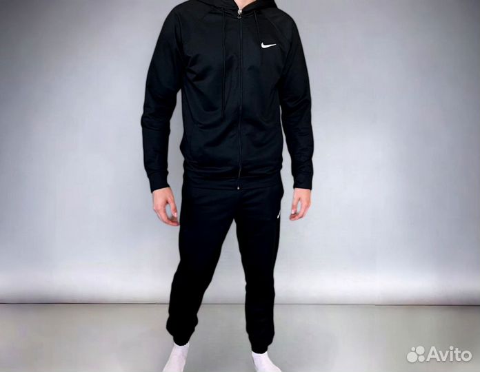 Спортивные костюмы Nike