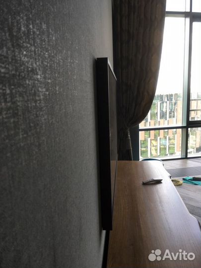 Профессиональная установка тв на стену