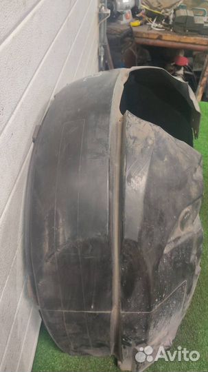 Подкрылок передний левый Ford Fiesta (CB1) 2009
