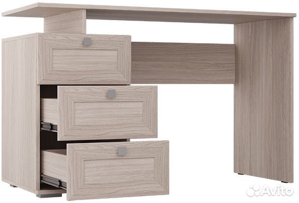 Письменный стол