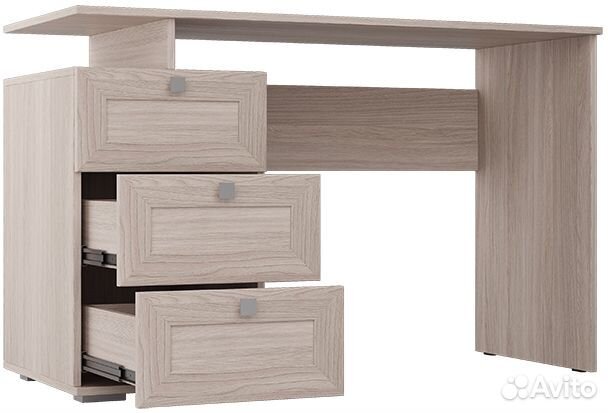Письменный стол