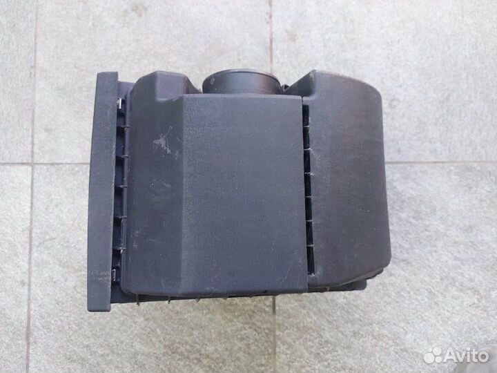 Корпус воздушного фильтра Hyundai Santa Fe TM G4KJ