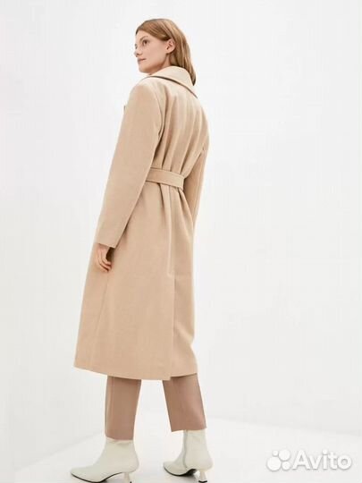 Пальто бежевое с поясом как mango