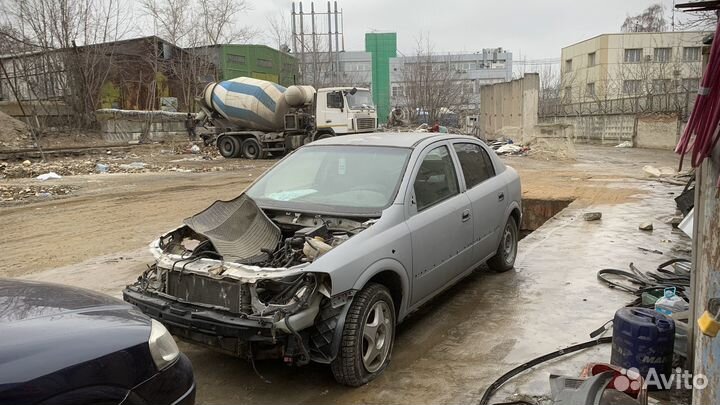 Opel astra j