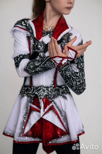 Костюм для фигурного катания