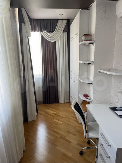 3-к. квартира, 100,8 м², 3/4 эт.