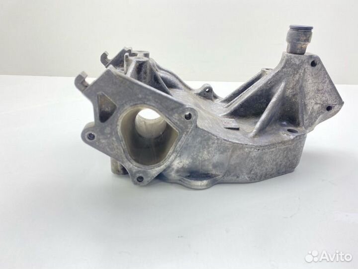 Корпус помпы Honda Stepwgn RF3 K20A 2003