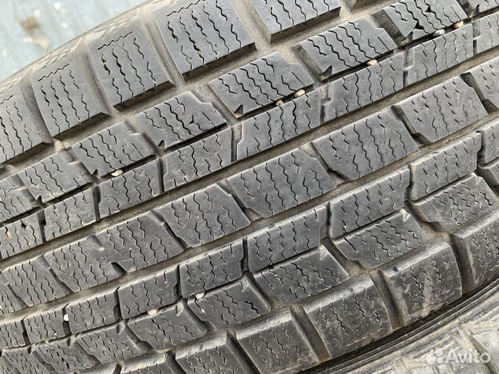 Dunlop Graspic DS3 215/60 R17