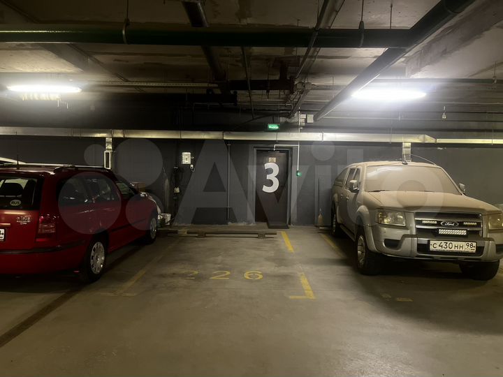 Машиноместо, 14 м²