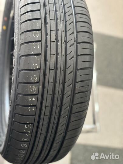 Kinforest KF-550 185/60 R14 82H