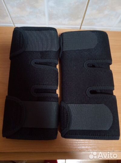 Наколенники для фиксации коленного сустава